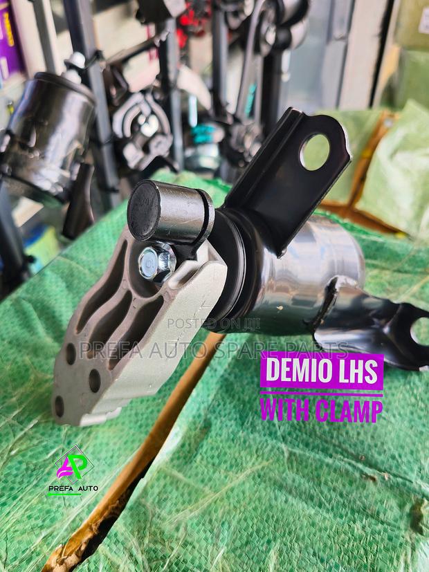 Engine Mounting Mazda Demio