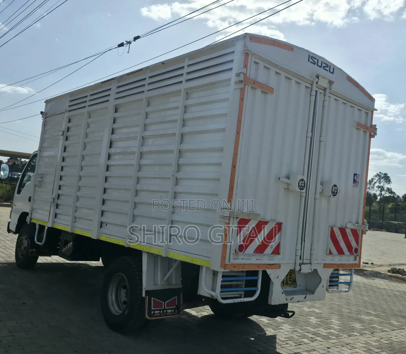 Isuzu NPR Local