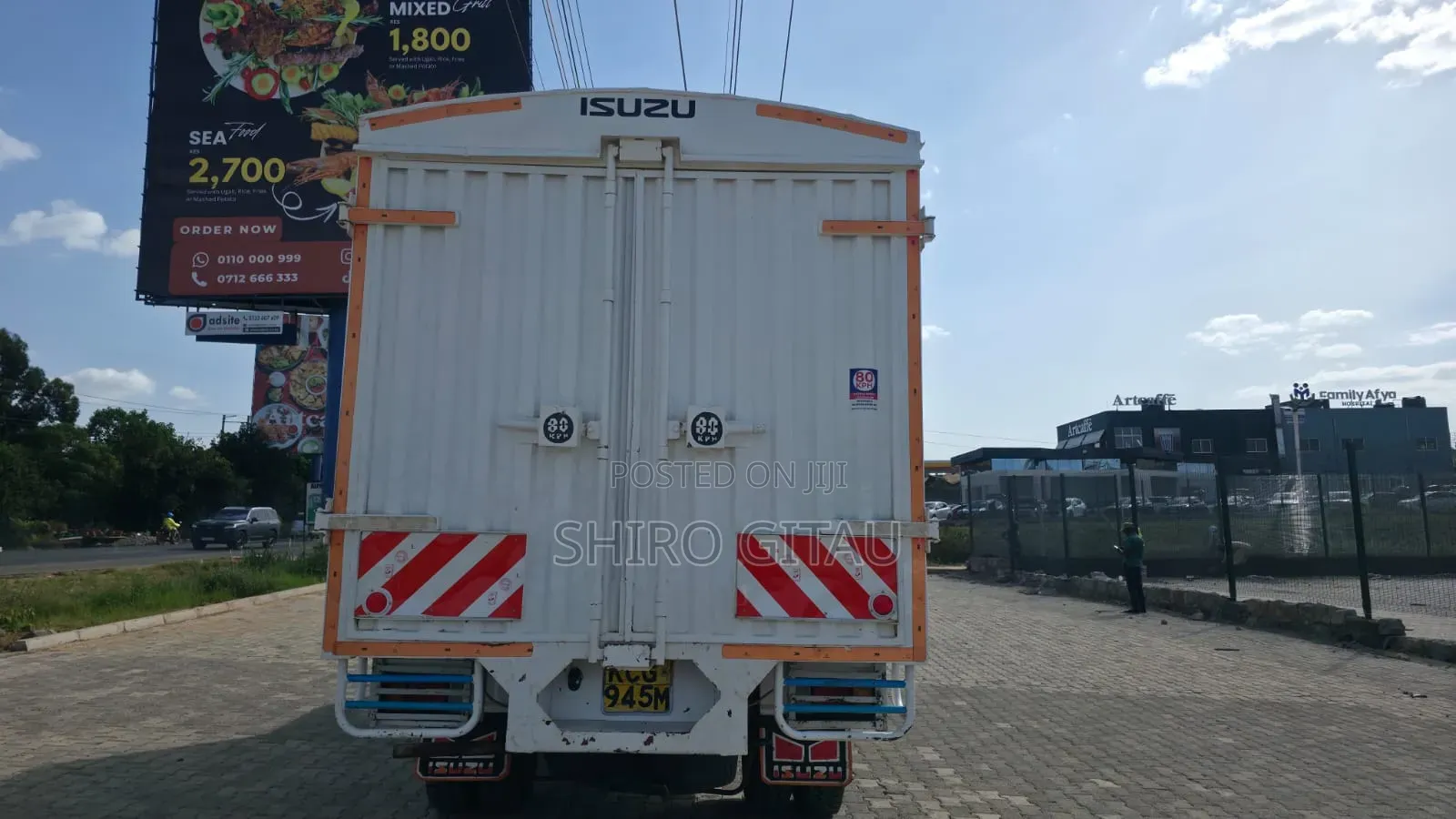 Isuzu NPR Local