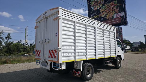 Isuzu NPR Local - thumbnail 12
