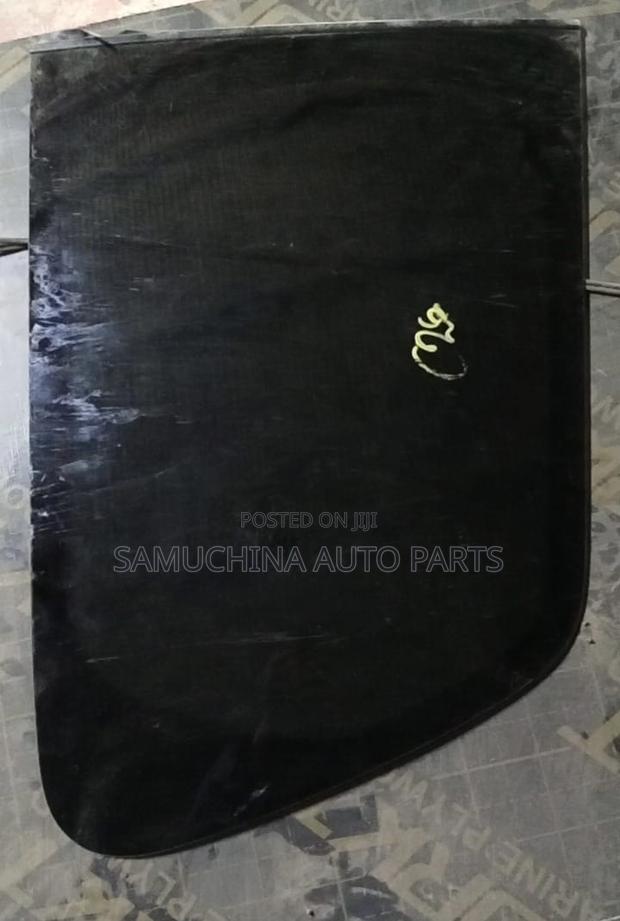Side Fix Glass Nissan Serena C26 {Rear}