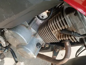 Honda CB 2025 Red