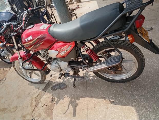 TVS HLX Plus ES 2024 Red - thumbnail 3