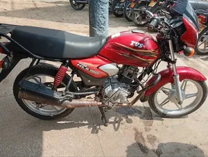 TVS HLX Plus ES 2024 Red