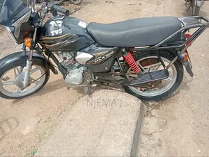 TVS HLX Plus ES 2023 Black