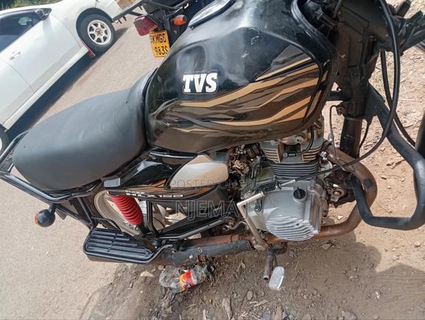 TVS HLX Plus ES 2023 Black - thumbnail 3