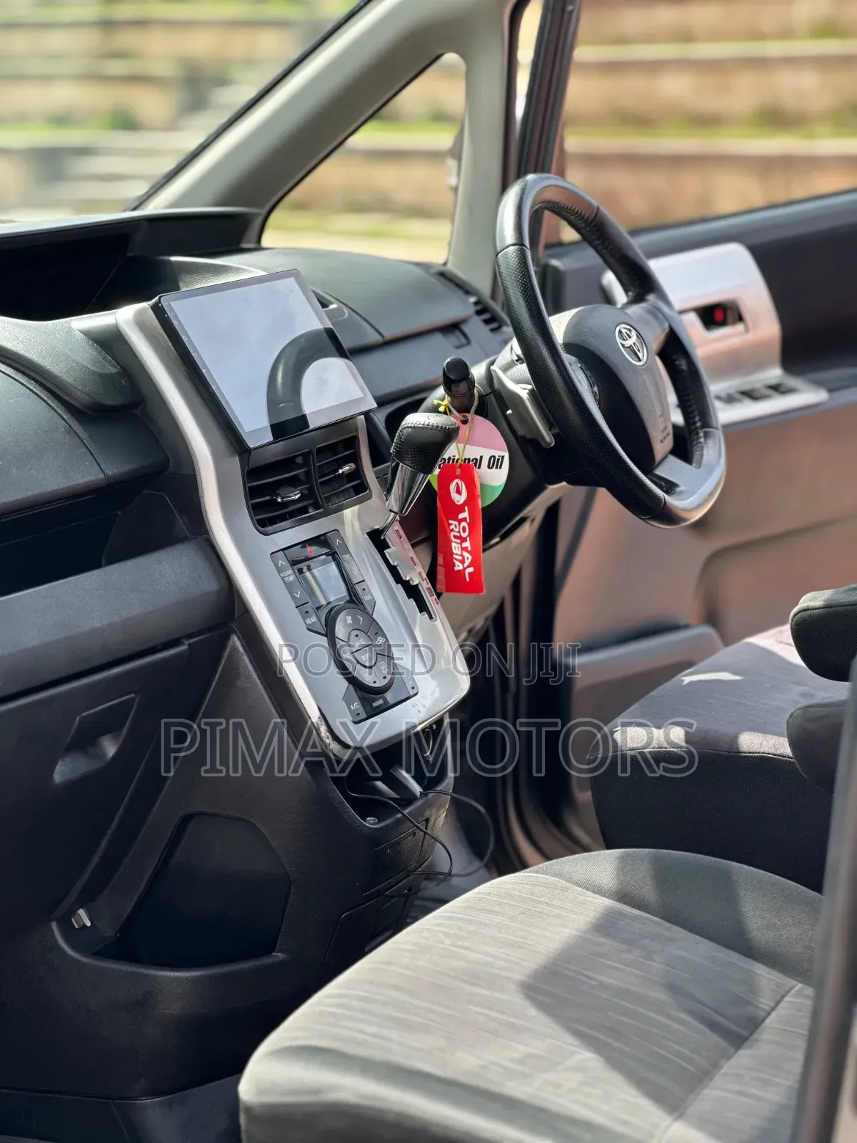 Toyota Noah 2011 Gray