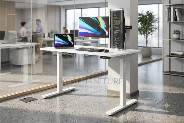 Office Desk; 1.4 Meters Electric Adjustable Gamers Desk