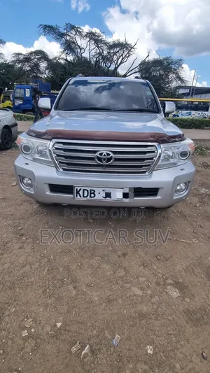 Toyota Land Cruiser 4.5 V8 GX-R 2013 Silver