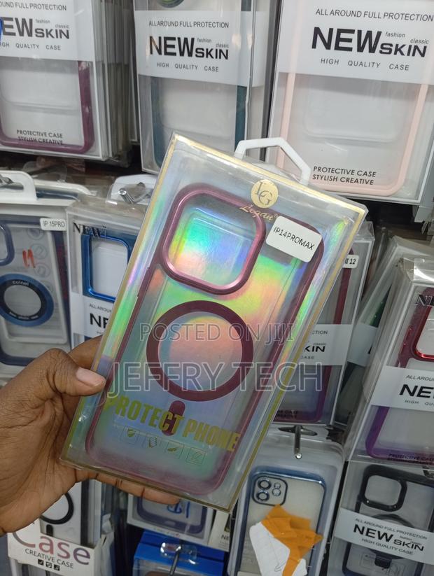 iPhone 14 Pro Max Shifting, Rainbow-Like Gradient Background Case - thumbnail 2