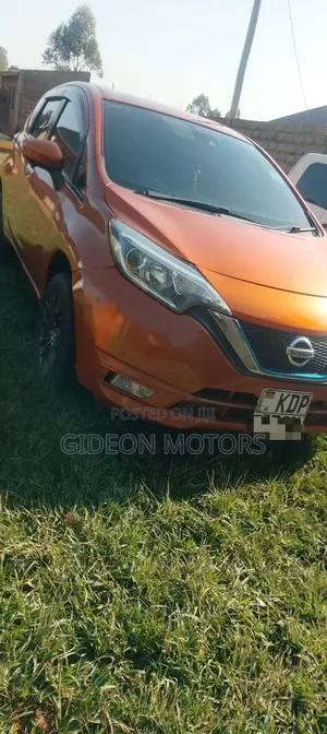 Nissan Note 2016 Orange