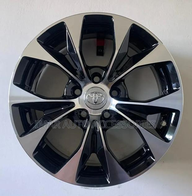 15 Inch Universal Black Silver Toyota Rims – Premium Alloy Wheels.