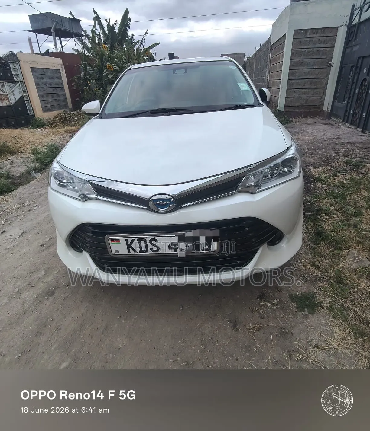 Toyota Sienta 2017 White