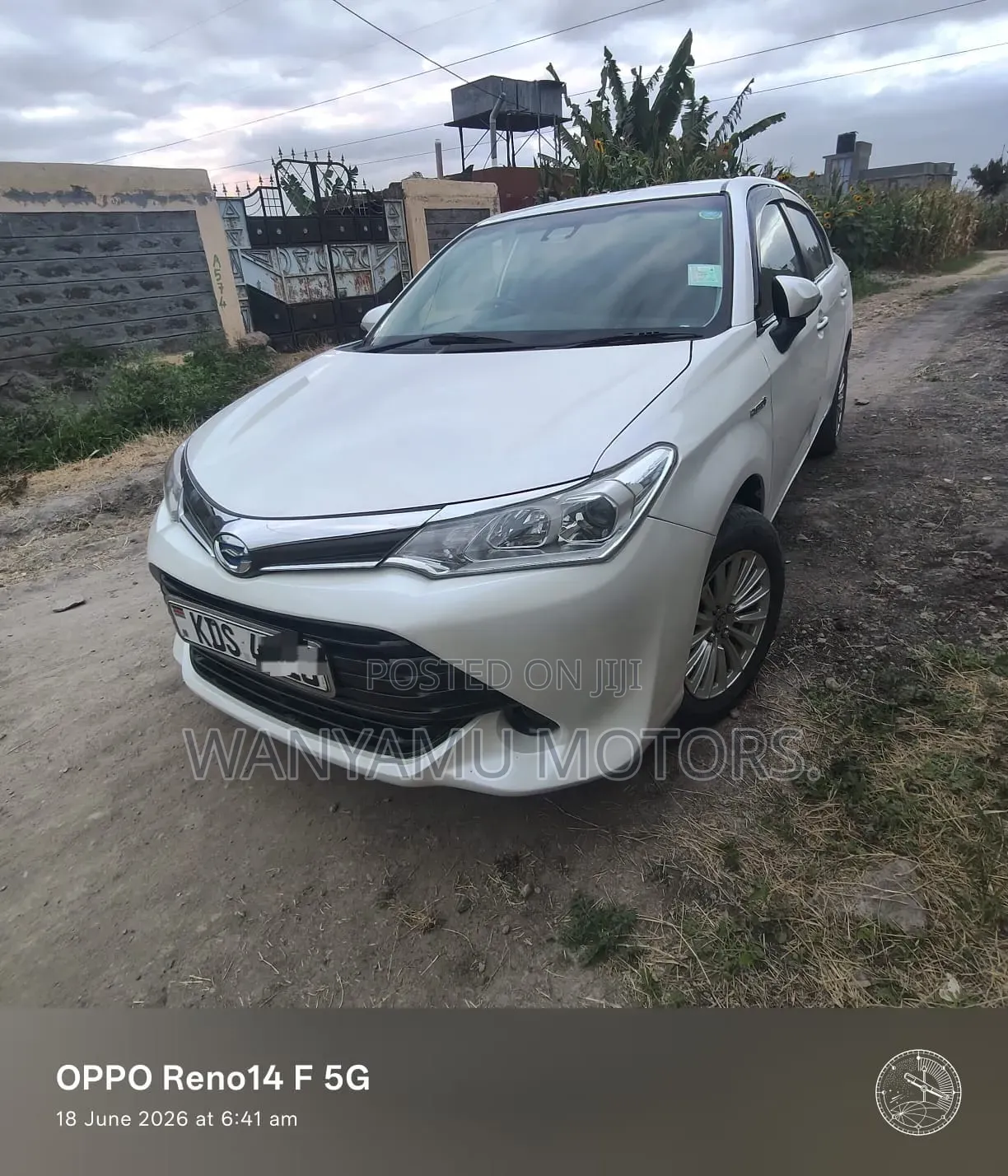 Toyota Sienta 2017 White