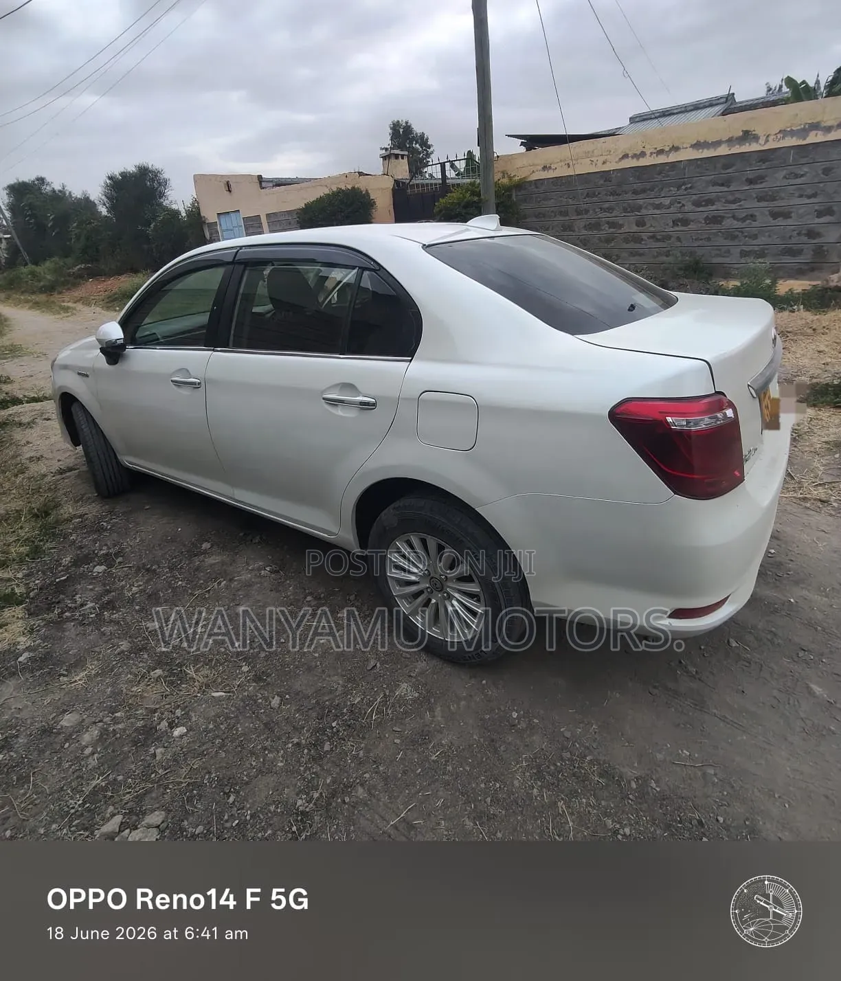 Toyota Sienta 2017 White