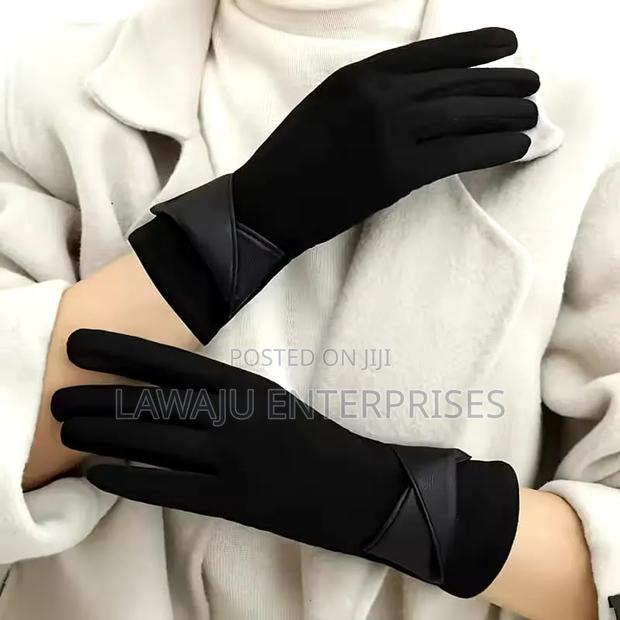 Touch Screen Sensitive Gloves