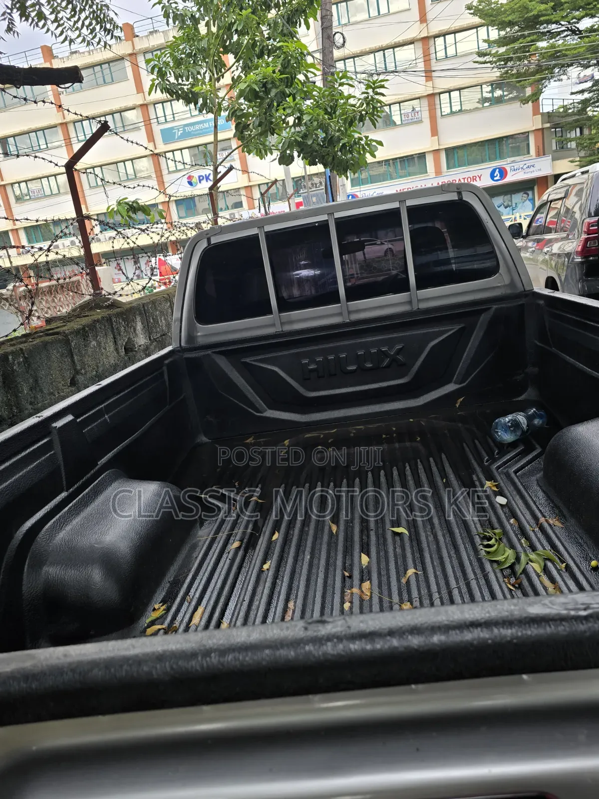 Toyota Hilux 2022 Silver