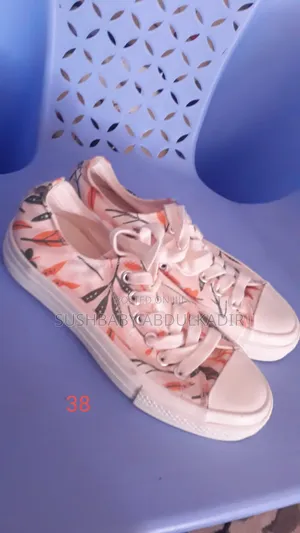 Low Top Lace-Up Sneakers Shoes