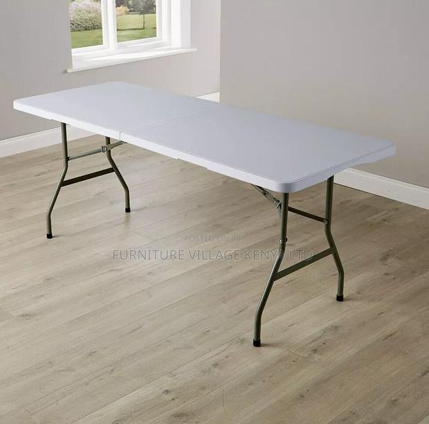 1.8m Foldable Plastic Table - thumbnail 4