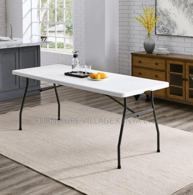 1.8m Foldable Plastic Table - thumbnail 5