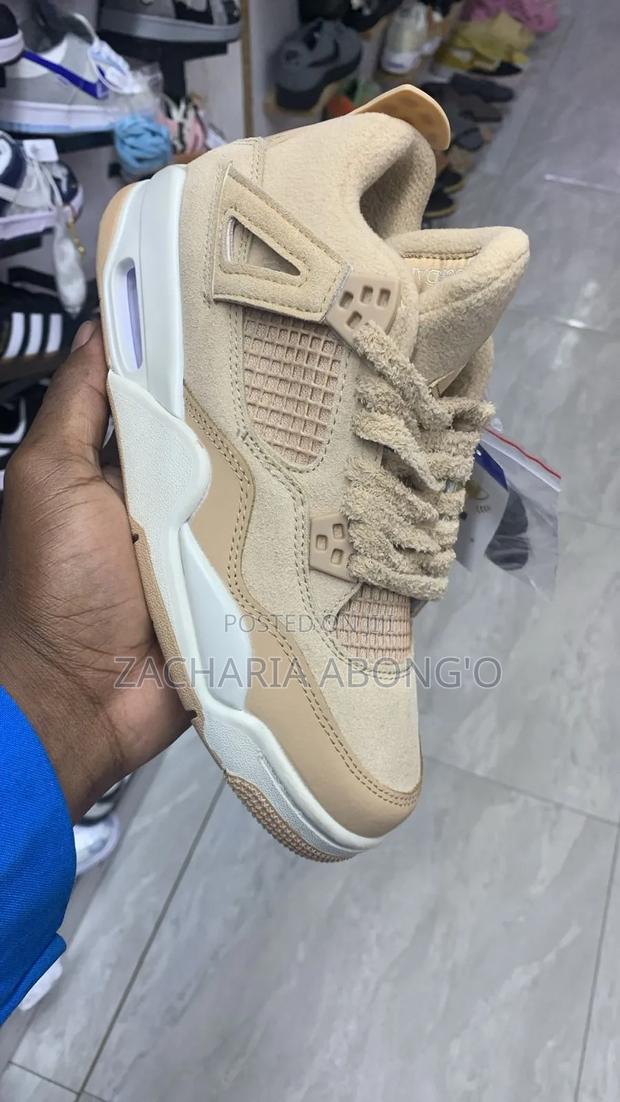 Nike Shoes - thumbnail 2