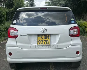Toyota Passo 2016 White