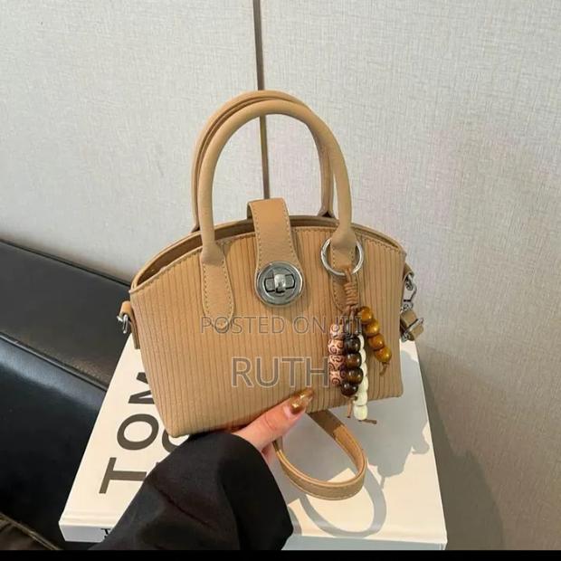 Women's Handbag - thumbnail 4