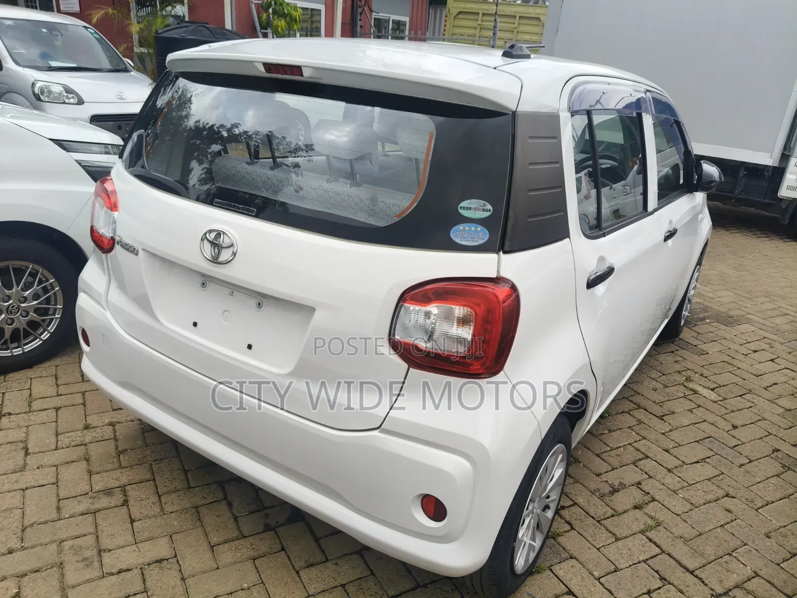 Toyota Passo 2018 White