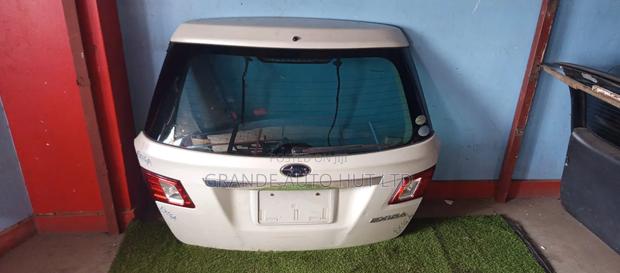 Subaru Exiga Boot/Tailgate - thumbnail 3