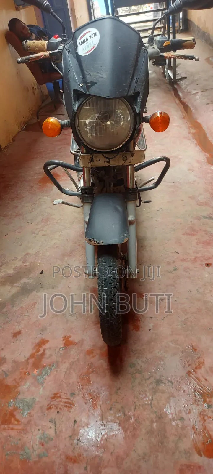 TVS 2020 Black