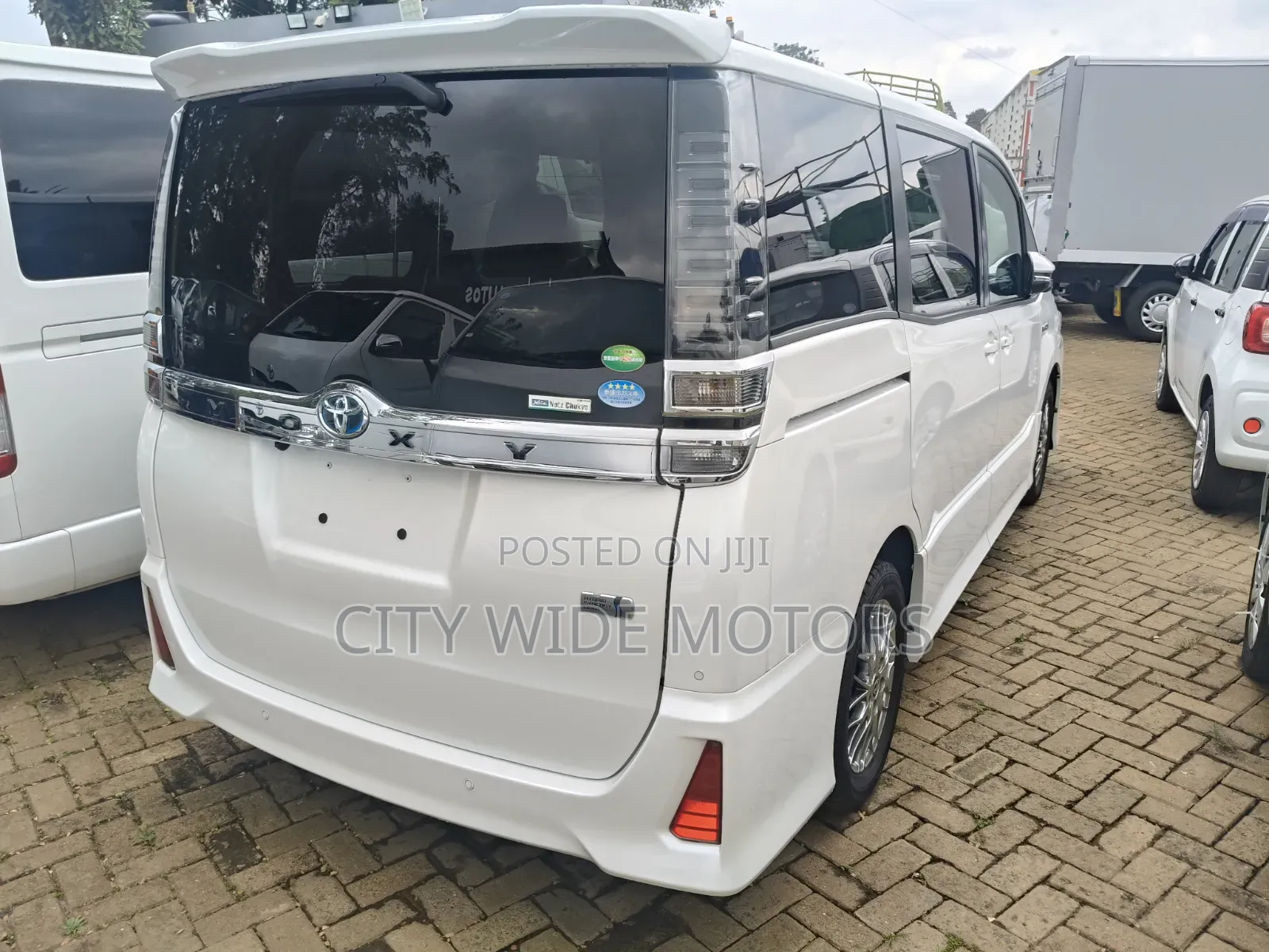 Toyota Voxy 2019 White