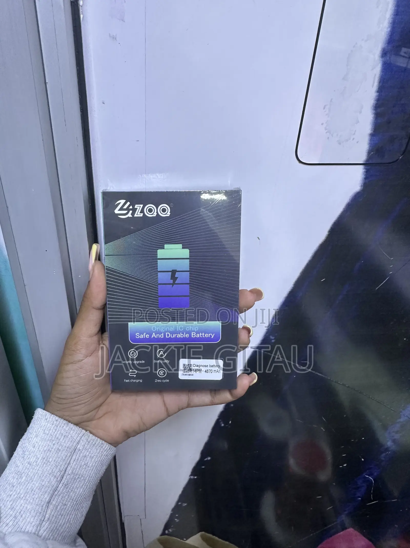 14 Pro Max Battery