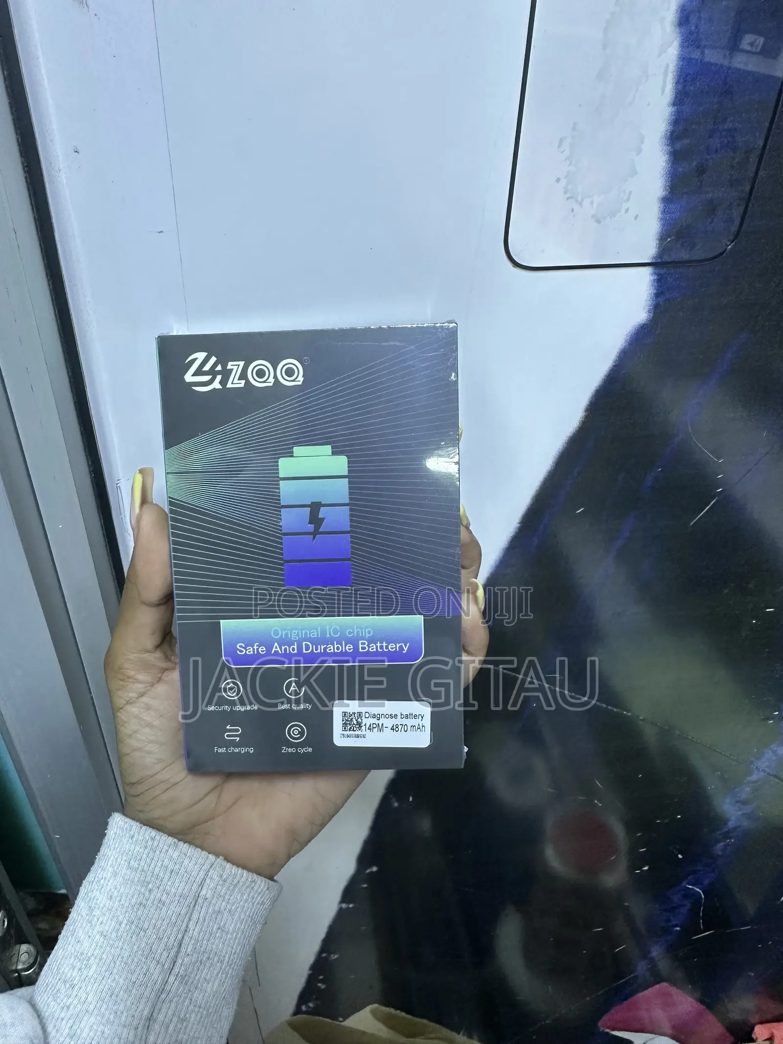 14 Pro Max Battery