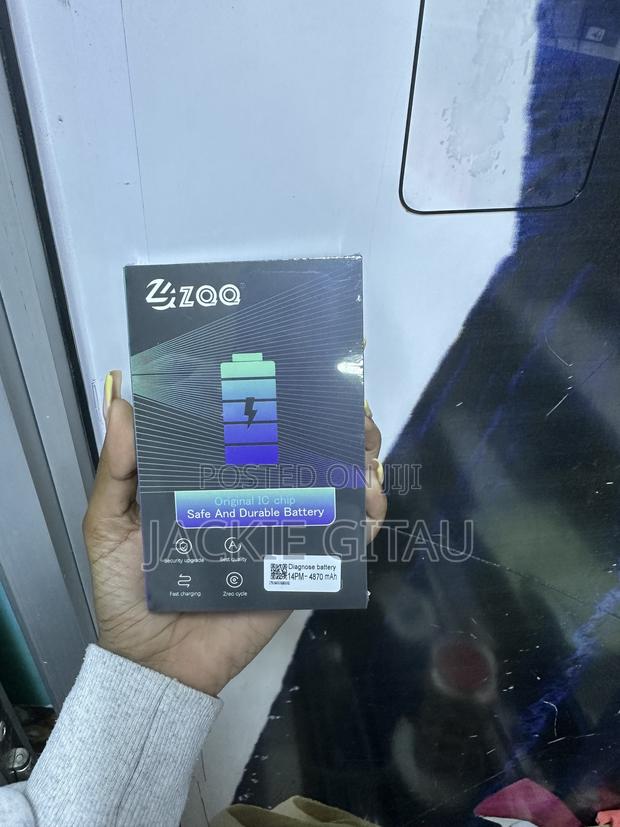 14 Pro Max Battery