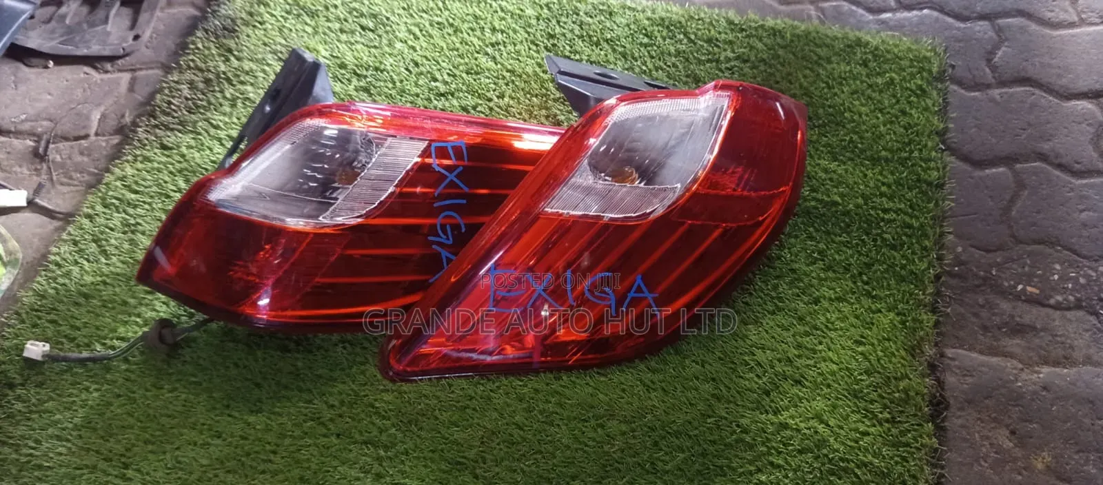 Subaru Exiga Taillights
