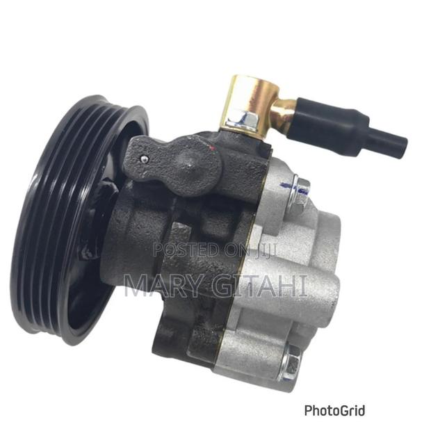 Power Steering Pump 5l Egine - main view