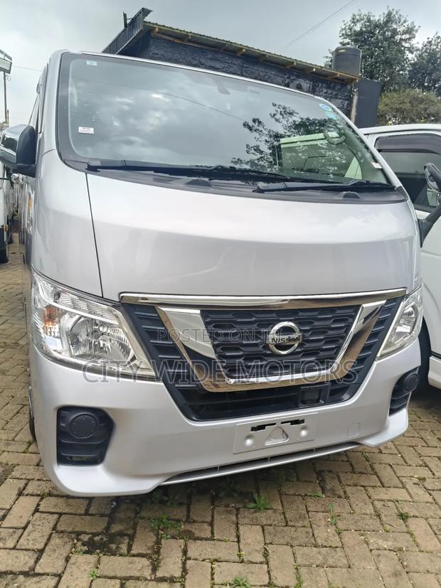 Nissan Caravan (Urvan) 2019 Silver - thumbnail 2
