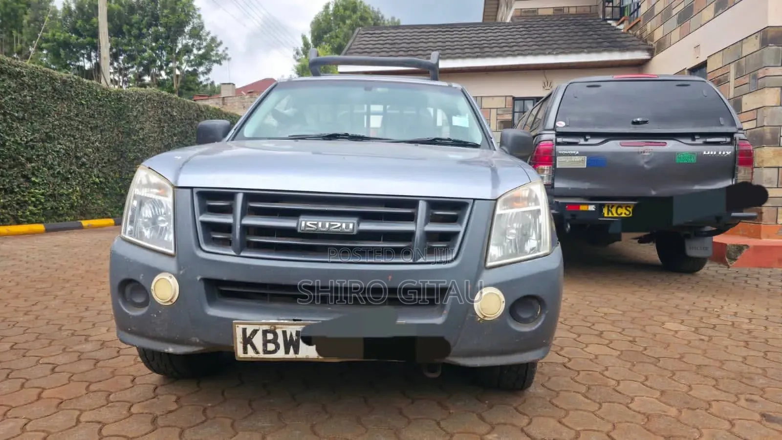 Isuzu D-MAX 2013 Gray