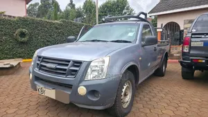 Isuzu D-MAX 2013 Gray