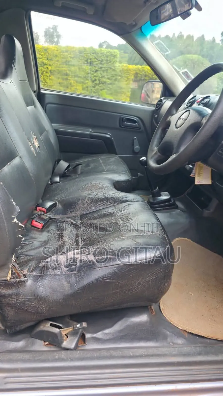 Isuzu D-MAX 2013 Gray