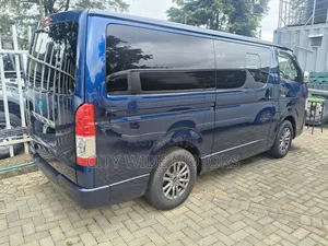 Toyota HiAce 2018 Blue