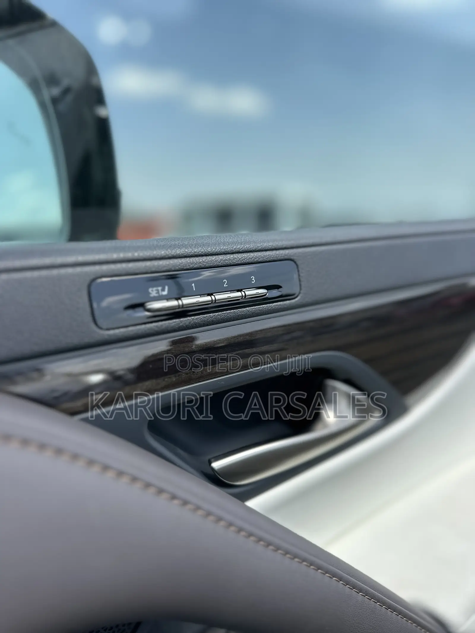 Lexus LX 2022 White