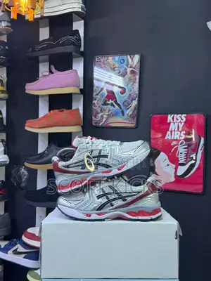 Asics Gel Kayano 14 Classic Red.