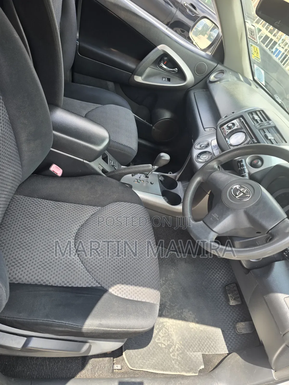 Toyota RAV4 2010 Silver
