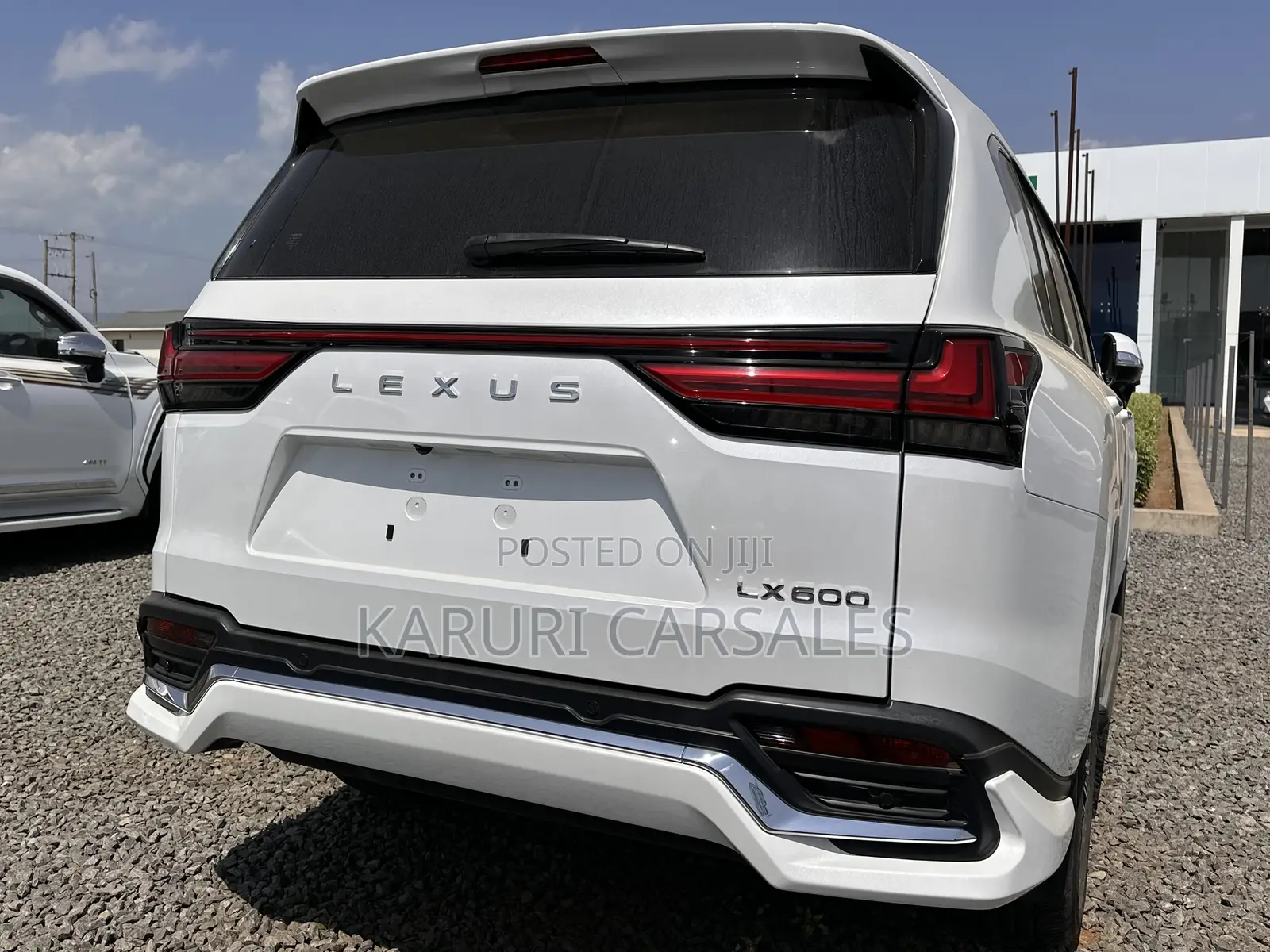 Lexus LX 2022 White
