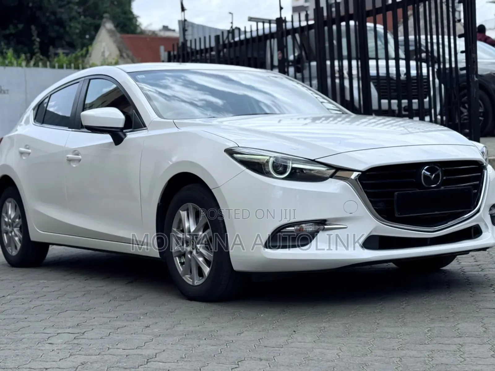 Mazda Axela 2018 White