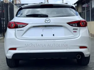 Mazda Axela 2018 White