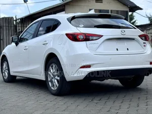 Mazda Axela 2018 White