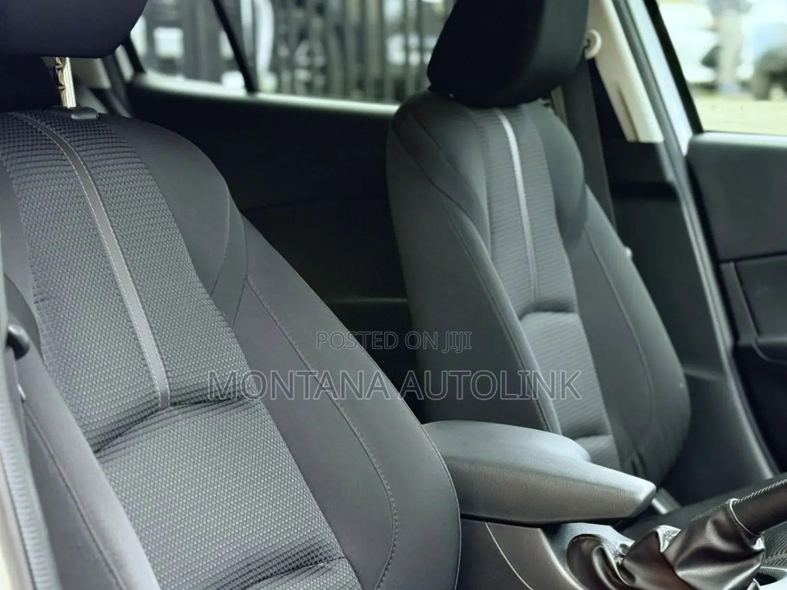 Mazda Axela 2018 White