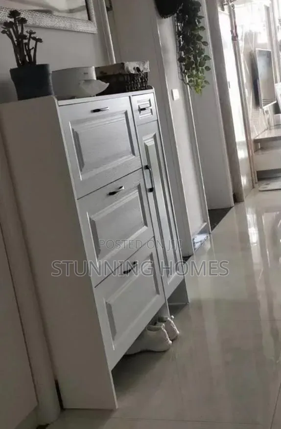 Modern Bucket Flip Shoe Rack